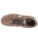 Nike Air Force 1 07 Lv8 M HJ4465-200 skor - Image 2